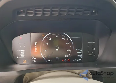 2019 Volvo Xc90 T5 Momentum z USA, uszkodzony, nr VIN YV4102CK3K1445775